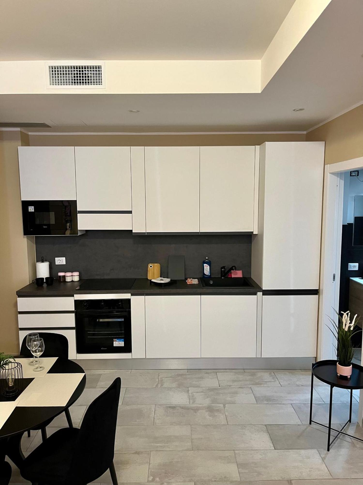 Dimora Chic - A 5 Fermate Dal Duomo Villa Milan Luaran gambar